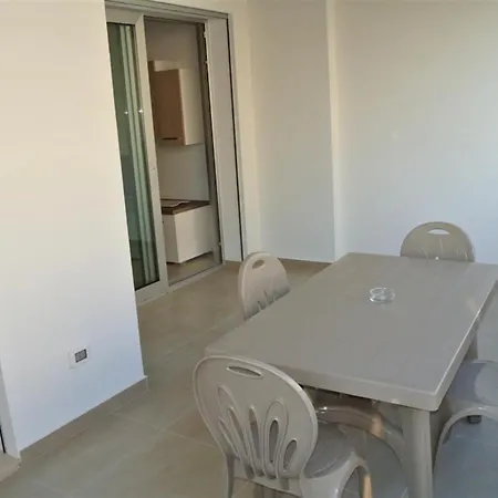 Apartment Comfy Flat 200m From The Bibione